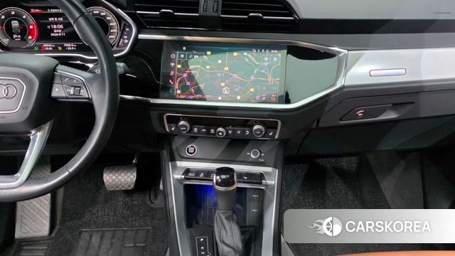 Audi Q3 (F3) 2022 Белый из Кореи, фото 5