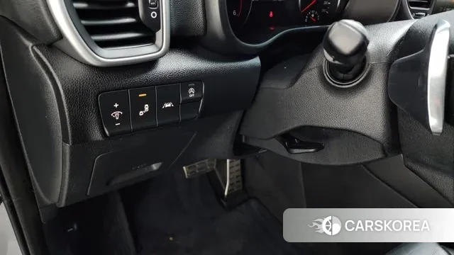 Kia Sportage The Bold 2021 Серебристо-серый из Кореи, фото 5