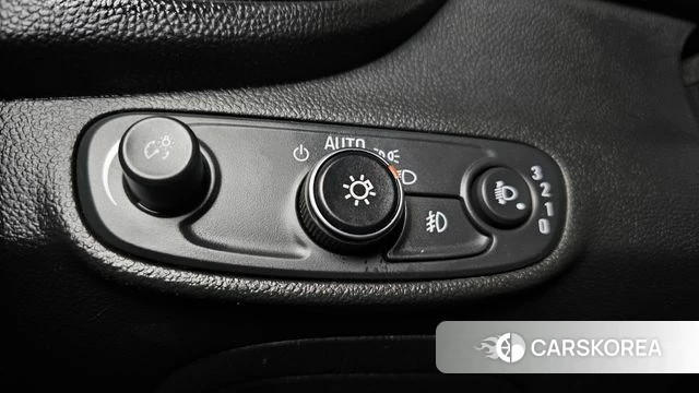Chevrolet (GM Daewoo) The New Trax 2018 Черный из Кореи, фото 5