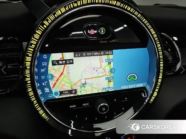 Mini Cooper Convertible 2024 Белый из Кореи, фото 5