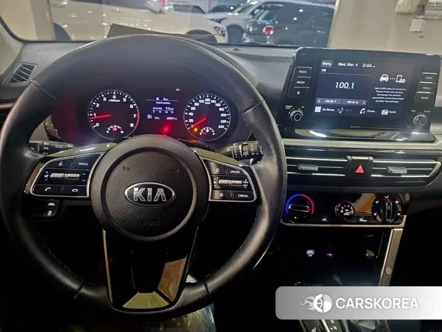 Kia Seltos 2019 Белый из Кореи, фото 5