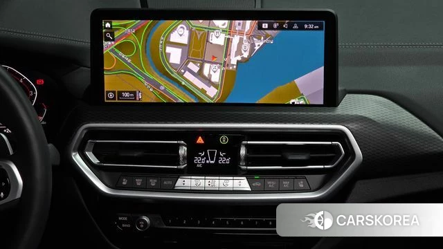 BMW X4 (G02) 2023 Светло-серебряный цвет из Кореи, фото 5