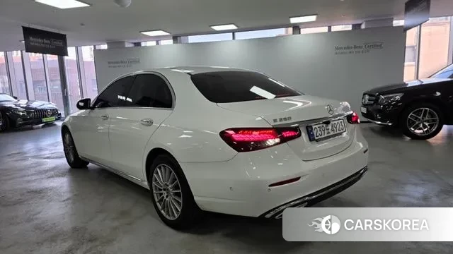 Mercedes-Benz E-Class W213 2023 Белый из Кореи, фото 5