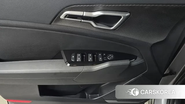 Kia Sportage 5th Generation Hybrid 2023 Серебристо-серый из Кореи, фото 5