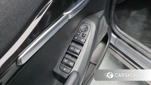 Kia Seltos 2021 Серый из Кореи, фото 5