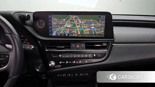 Lexus ES300h 7th generation 2024 Черный из Кореи, фото 5