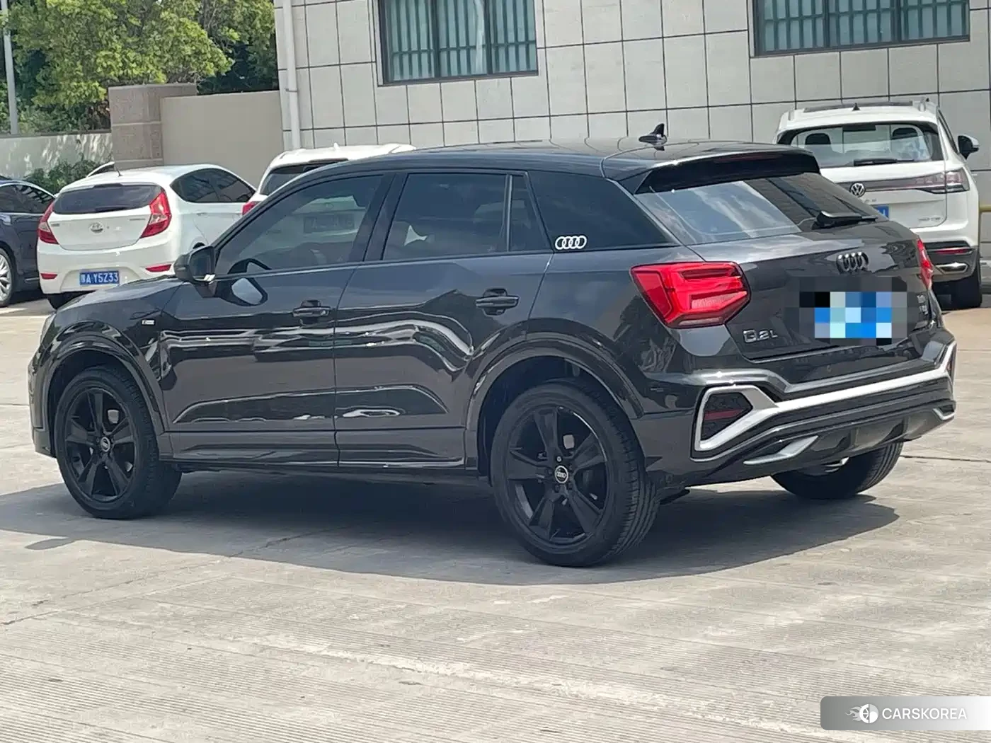 Audi Q2L 2021 Silver/gray из Китая, фото 5
