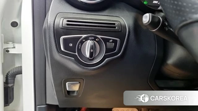 Mercedes-Benz GLC-Class X253 2018 Белый из Кореи, фото 5