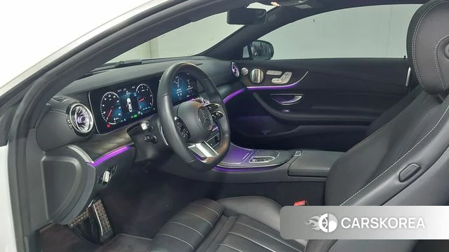 Mercedes-Benz E-Class W213 2022 Белый из Кореи, фото 5