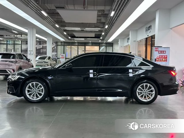 Audi A6L 2021 Черный из Китая, фото 5