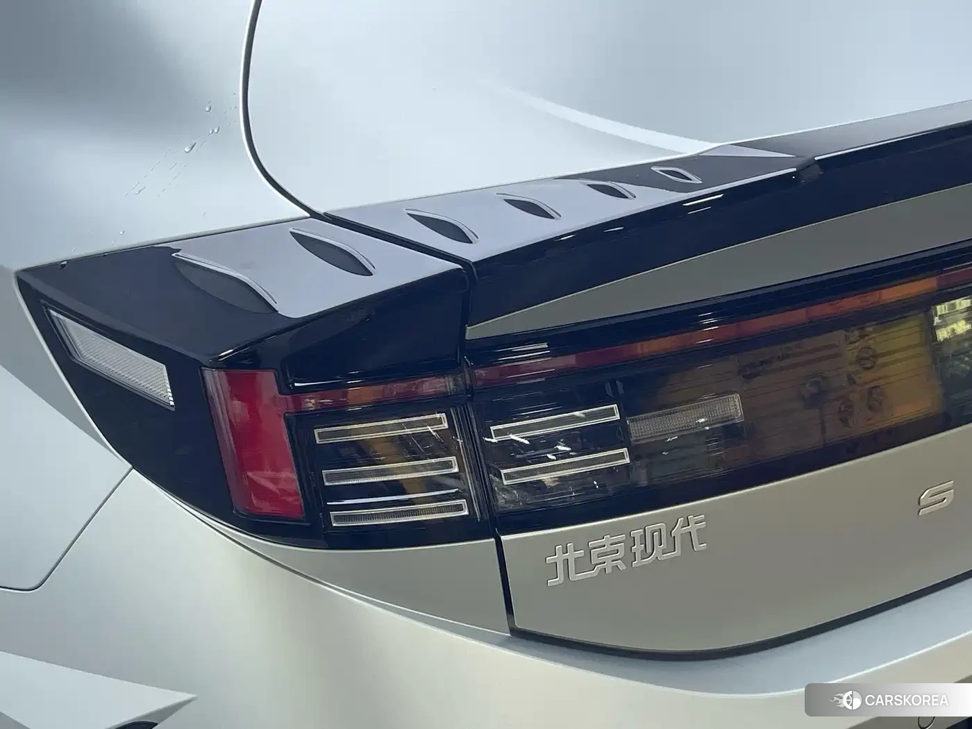 Hyundai Sonata 2024 Silver/gray из Китая, фото 5