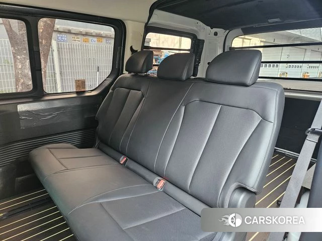 Hyundai The New Staria 2026 Белый из Кореи, фото 5