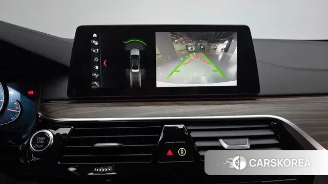 BMW 5 Series (G30) 2018 Белый из Кореи, фото 5