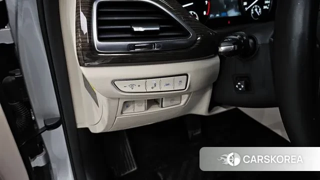 Genesis G90 2019 Серебряный из Кореи, фото 5