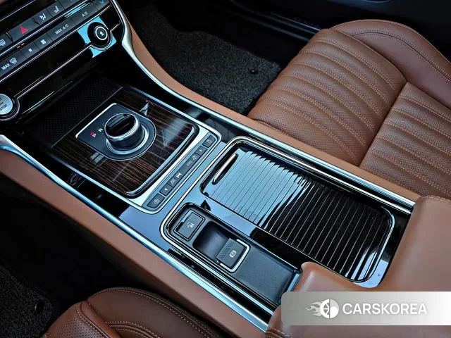 Jaguar XF (X260) 2018 Черный из Кореи, фото 5