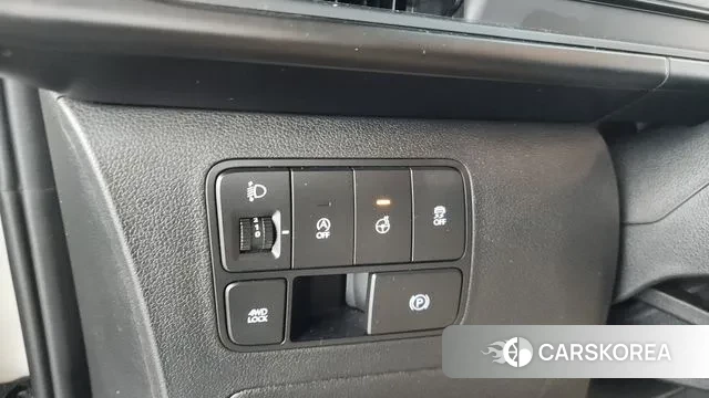 Hyundai Staria 2022 Белый из Кореи, фото 5