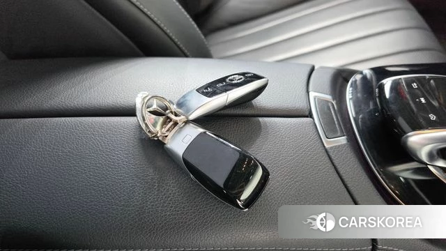Mercedes-Benz E-Class W213 2019 Серый из Кореи, фото 5