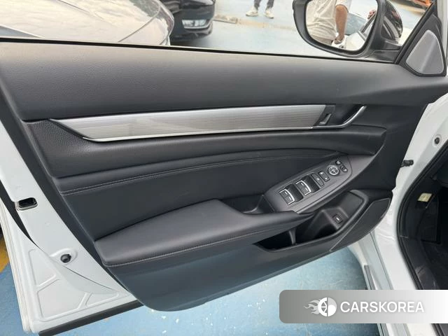 Honda Accord 2023 Белый из Китая, фото 5