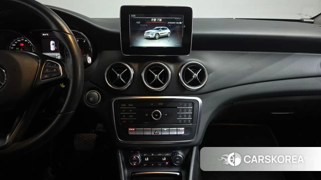 Mercedes-Benz GLA-Class X156 2019 Белый из Кореи, фото 5