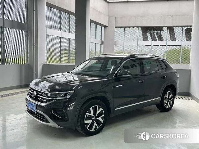 Volkswagen Tanyue 2022 Темно-серый из Китая, фото 5