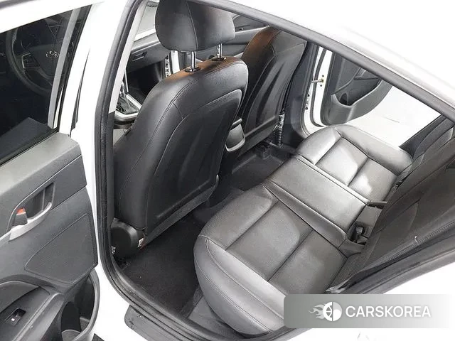 Hyundai Avante AD 2018 Белый из Кореи, фото 5