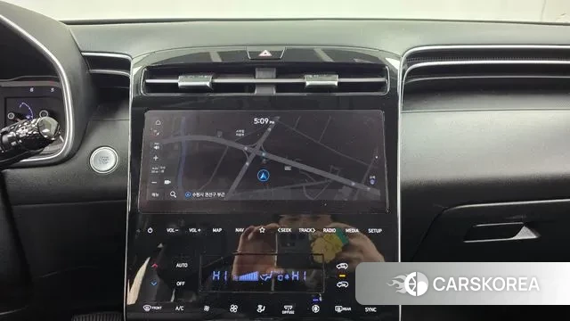 Hyundai Tucson (NX4) 2022 Серебряный из Кореи, фото 5