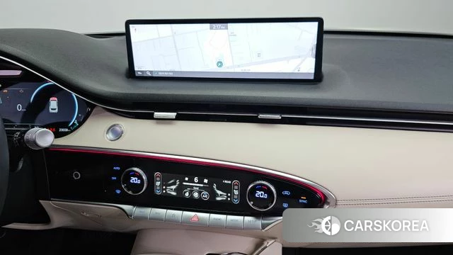 Genesis GV70 2022 Черный из Кореи, фото 5