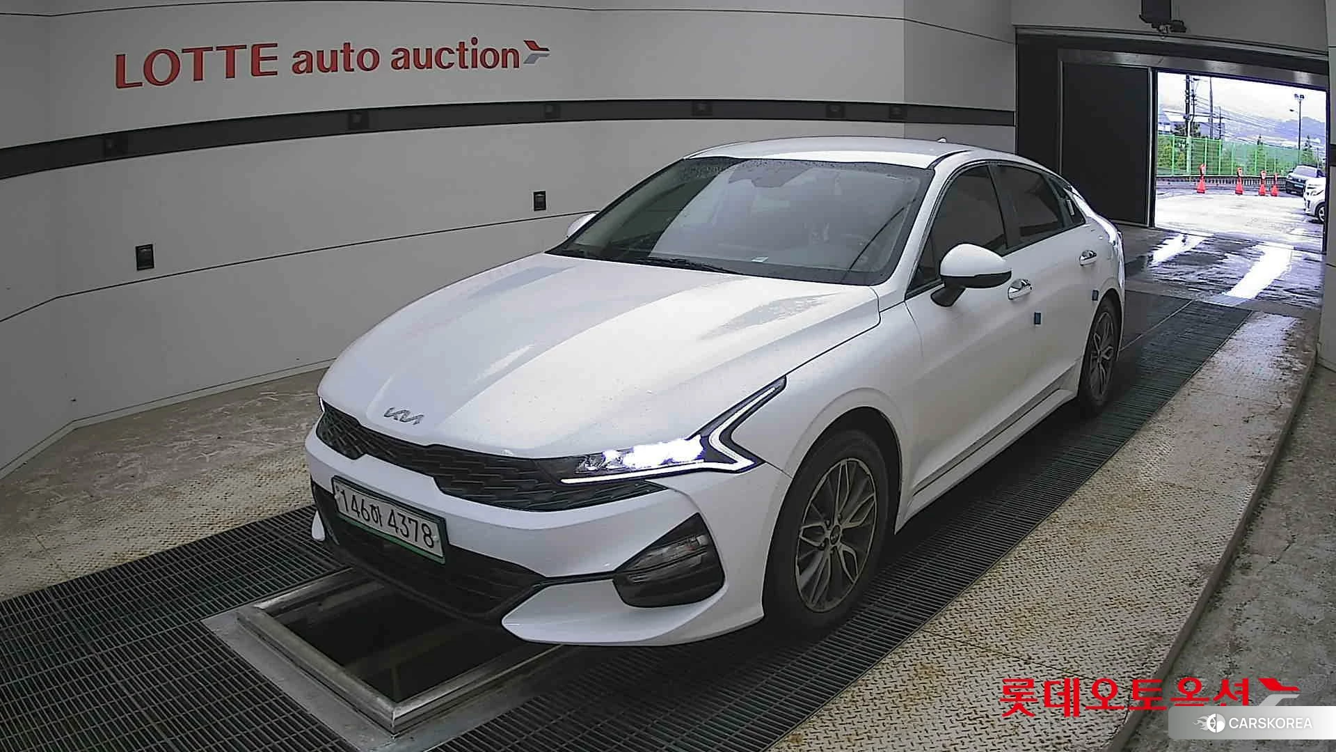 Kia K5 2022 Белый из Кореи, фото 5