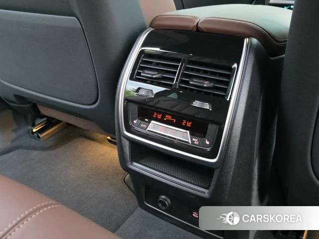 BMW X5 (G05) 2026 Цвет галактики из Кореи, фото 5