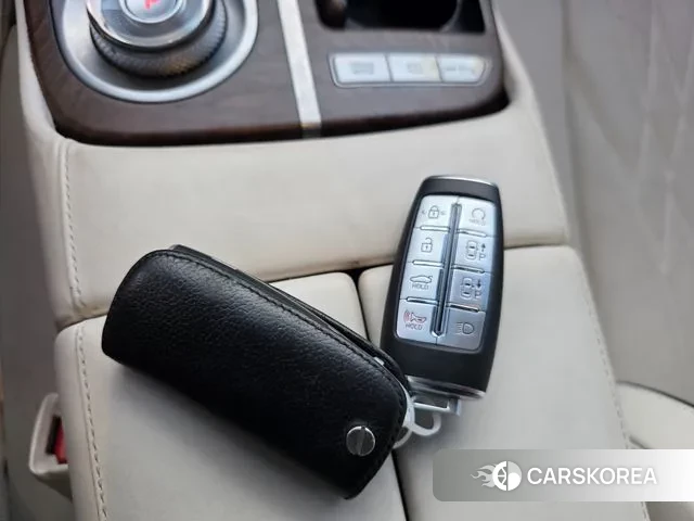 Genesis Electrified G80 (RG3) 2022 Серый из Кореи, фото 5