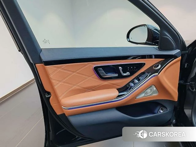 Mercedes-Benz Maybach S-class 2023 Черный из Китая, фото 5
