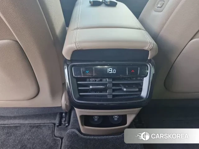 Kia K8 Hybrid 2023 Песочный из Кореи, фото 5