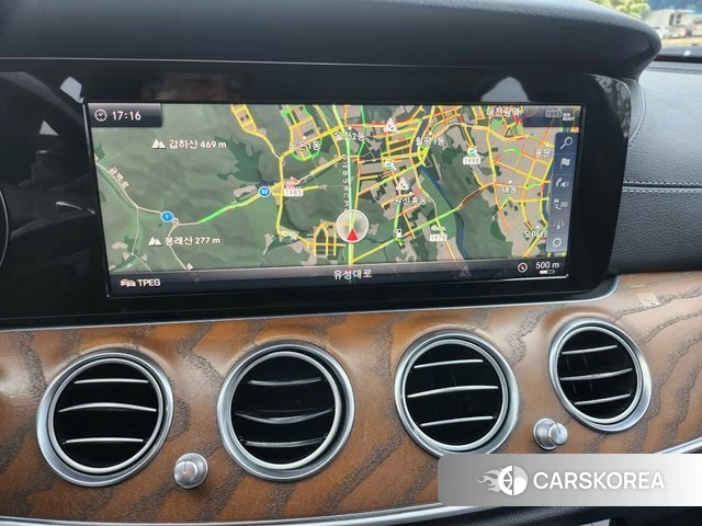 Mercedes-Benz E-Class W213 2018 Белый из Кореи, фото 5