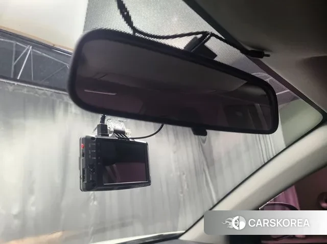 Kia Stonic 2018 Белый из Кореи, фото 5