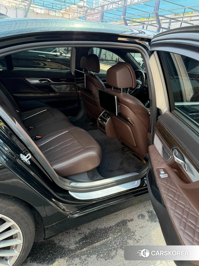 BMW 7 Series (G11) 2022 Черный из Кореи, фото 5