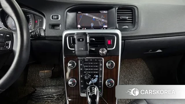 Volvo S60 2018 Белый из Кореи, фото 5