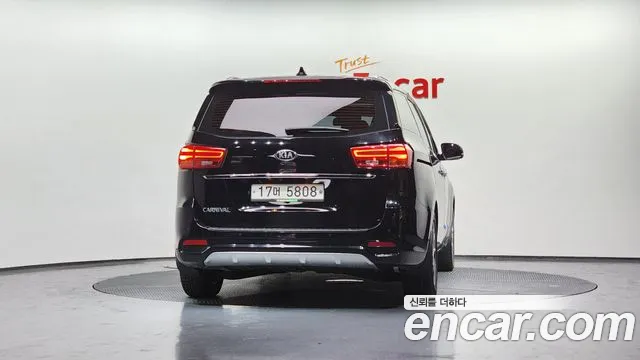 Kia The New Carnival 2018 Черный из Кореи, фото 5