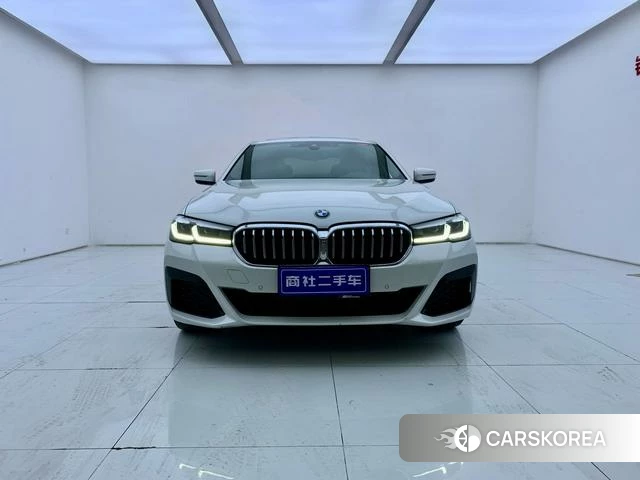 BMW 5 series 2024 Белый из Китая, фото 5