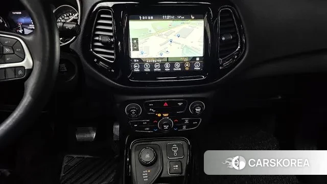 Jeep Compass 2nd Generation 2018 Белый из Кореи, фото 5