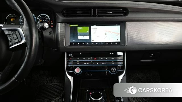 Jaguar XF (X260) 2018 Белый из Кореи, фото 5