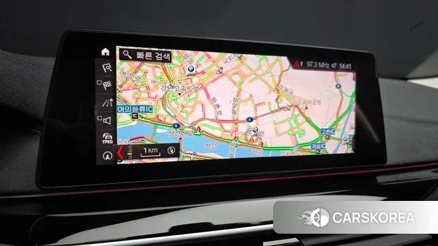 BMW 5 Series (G30) 2019 Белый из Кореи, фото 5