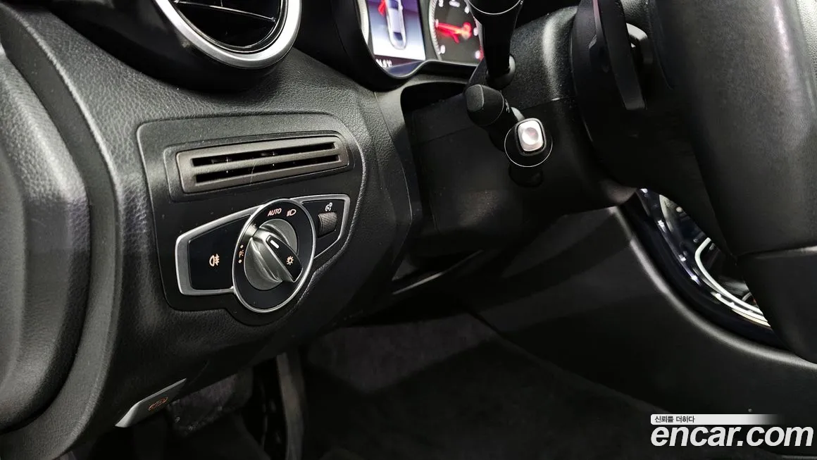 Mercedes-Benz C-Class W205 2018 Белый из Кореи, фото 5