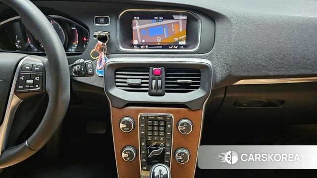 Volvo V40 2018 Серый из Кореи, фото 5