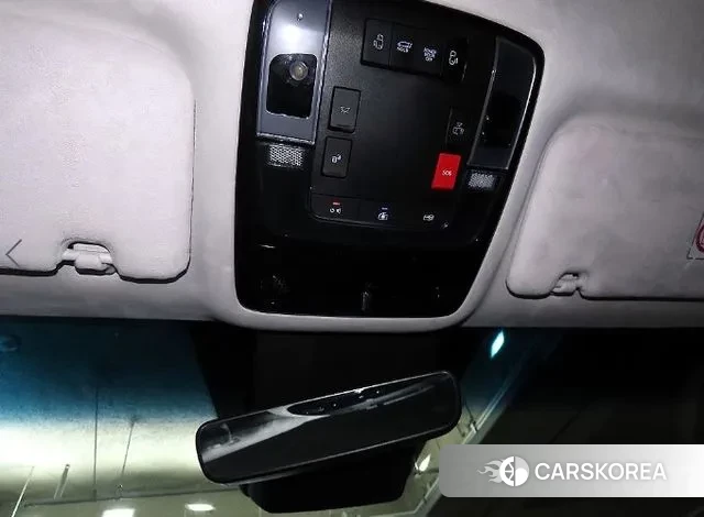 Hyundai Staria 2023 Белый из Кореи, фото 5