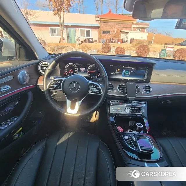 Mercedes-Benz E-Class W213 2020 Серебряный из Кореи, фото 5
