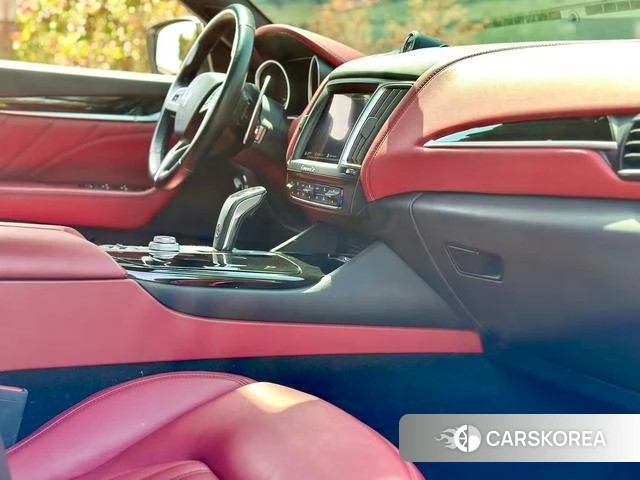 Maserati Levante 2020 Белый из Китая, фото 5