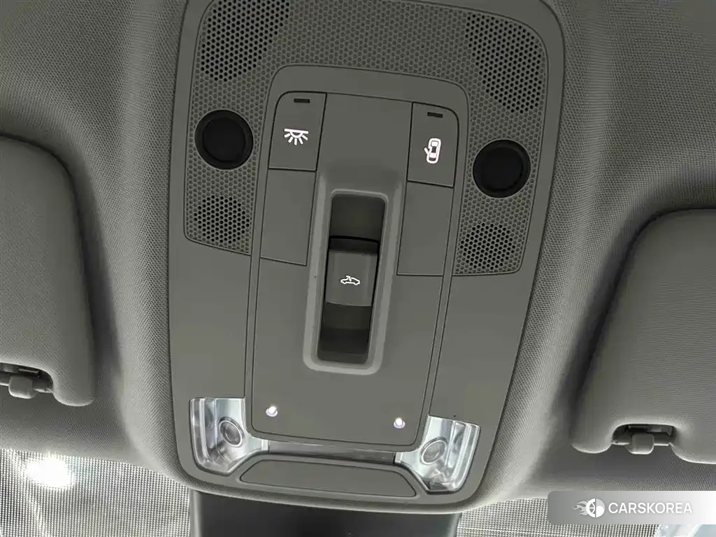 Audi Q2L 2022 Silver/gray из Китая, фото 5