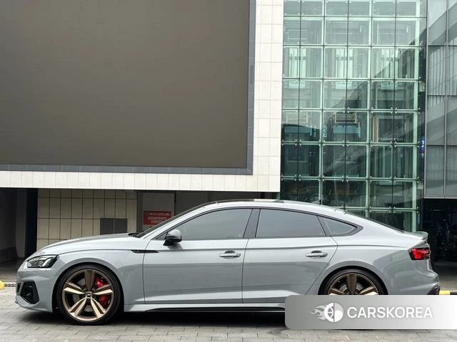 Audi RS 5 2022 Серебристо-серый из Китая, фото 5