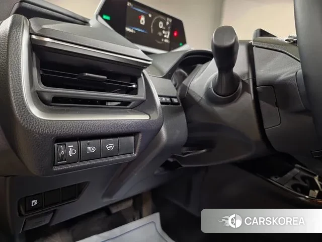 Toyota Prius 5th Generation 2024 Белый из Кореи, фото 5