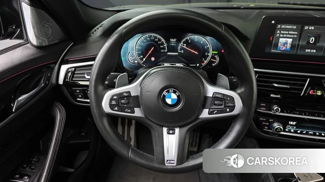 BMW 5 Series (G30) 2018 Серый из Кореи, фото 5